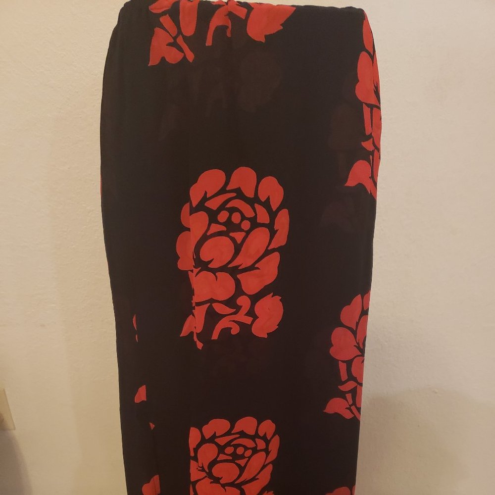 Chico's Red and Black Floral Maxi Skirt Size 2/Med